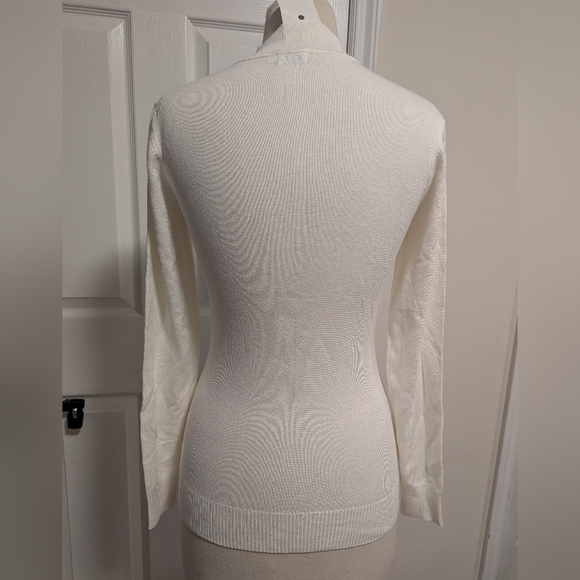 Cielo Cream Turtleneck Sweater - Picture 2 of 5